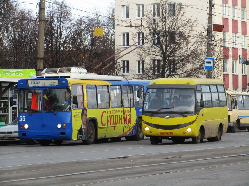 Тверская область, Dongfeng DFA6600 № АК 140 69