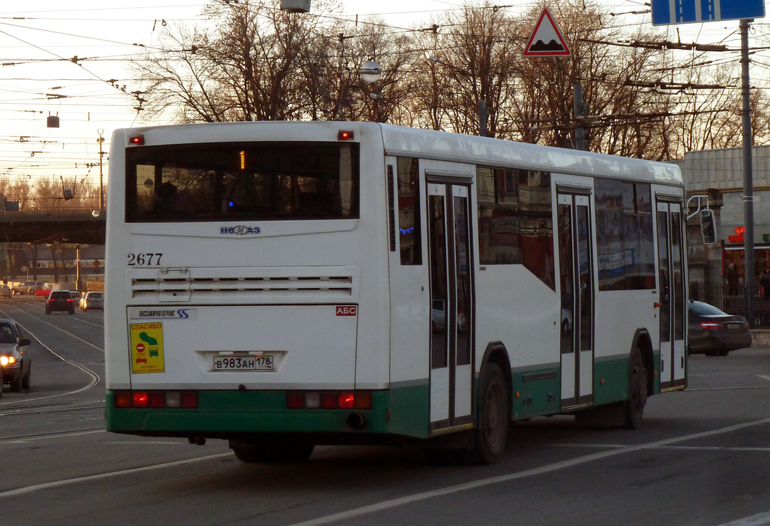 Sankt Peterburgas, NefAZ-5299-30-32 Nr. 2677