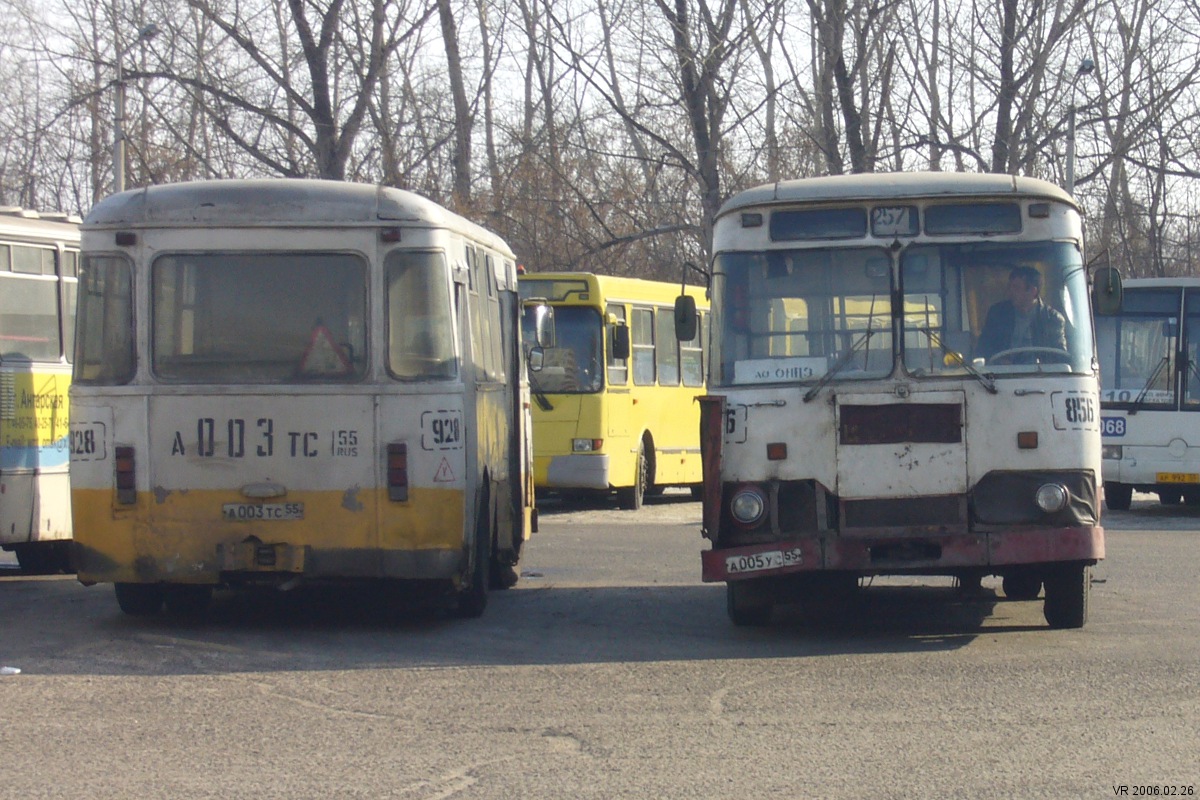 Obwód omski, LiAZ-677M Nr 928; Obwód omski, LiAZ-677M Nr 856