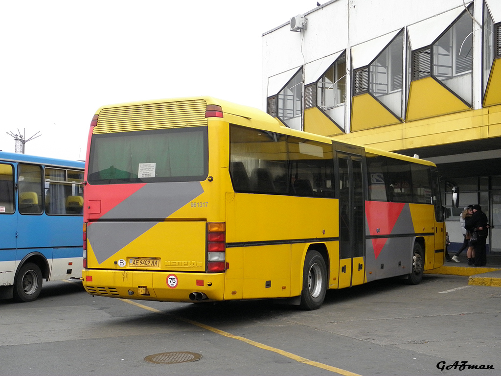 Днепропетровская область, Neoplan N316Ü Transliner № AE 9402 AA