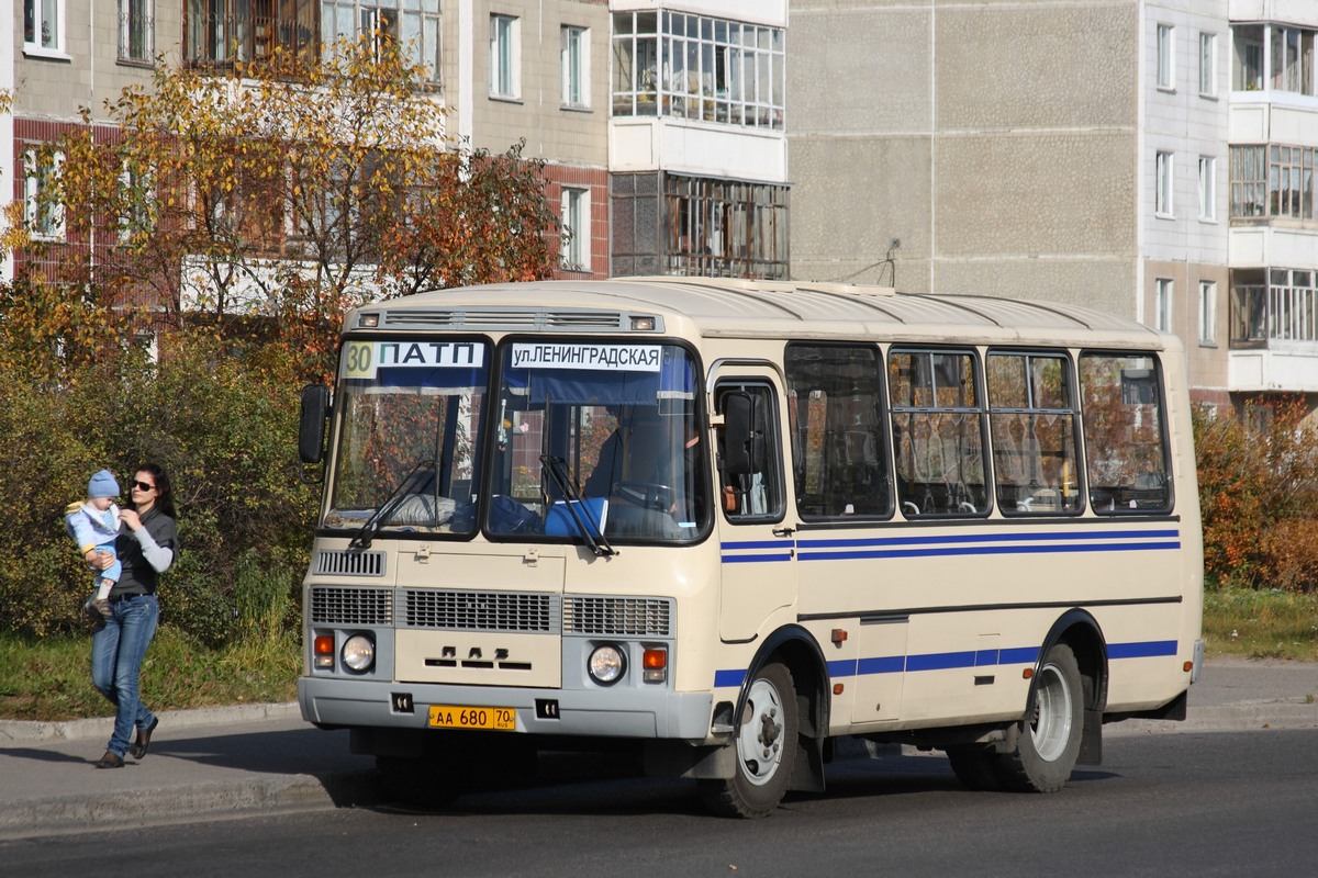 Tomsk region, PAZ-32054 # АА 680 70