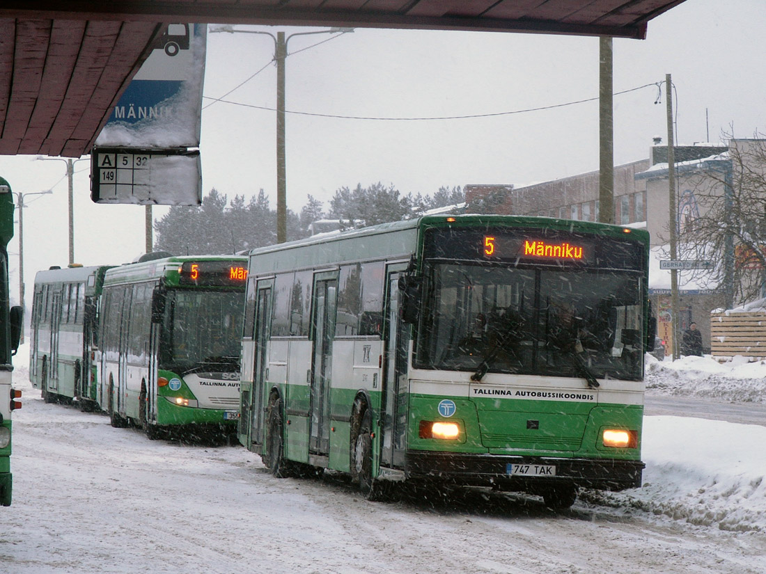 Эстония, Duple Metsec T-56 City (BaltScan) № 2747; Эстония — Harjumaa — Автобусные станции, конечные остановки, площадки, парки, разное