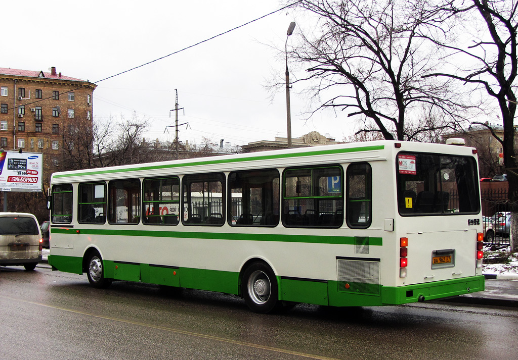 Moscow, LiAZ-5256.25 # 11241