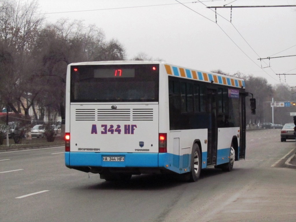 Алматы, Yutong ZK6108HGH № 7061