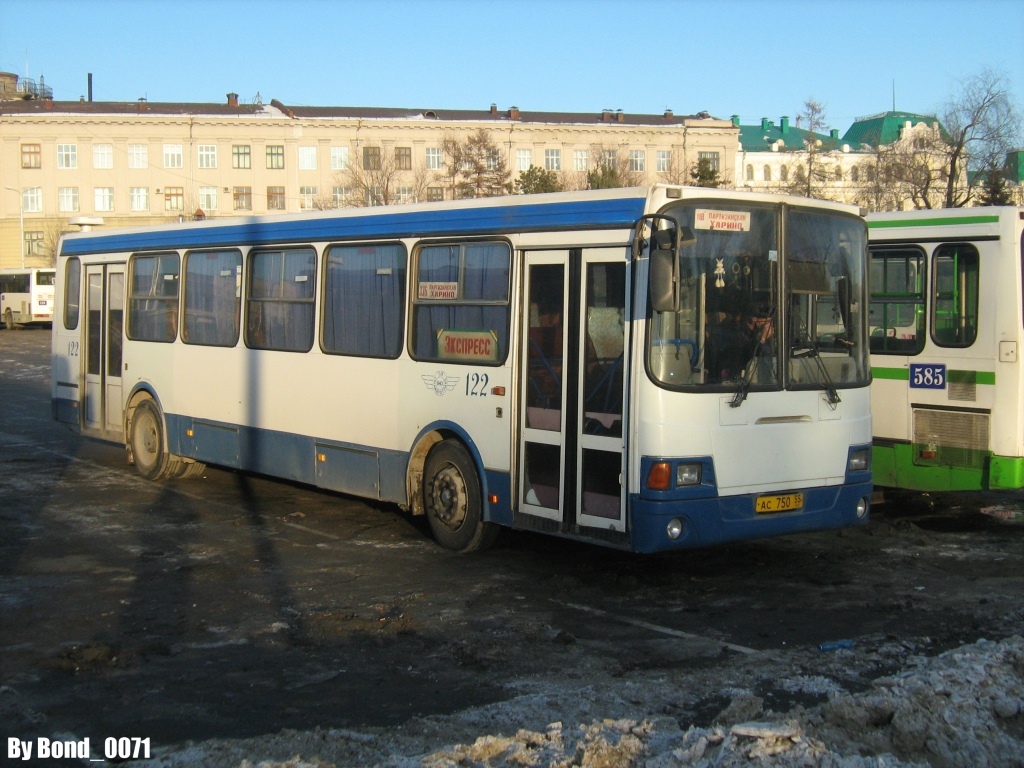 Omsk region, LiAZ-5256.45-01 č. 122