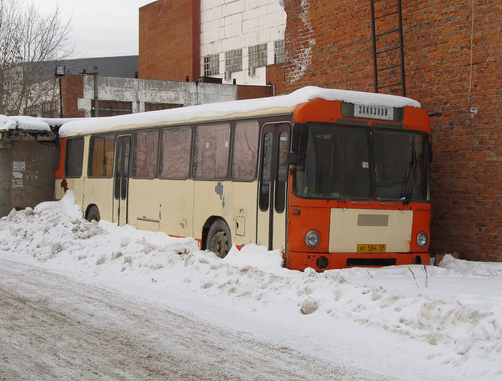 Perm region, MAN 193 SÜ240 # АР 584 59