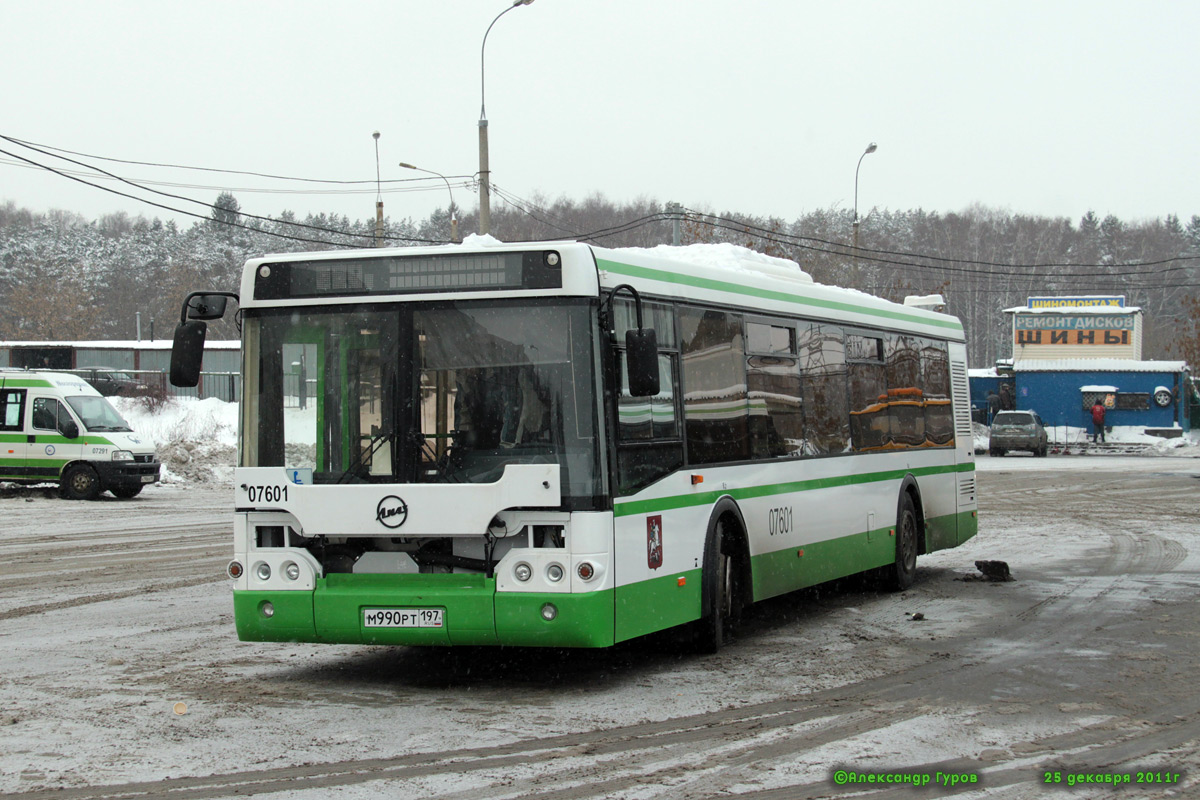 Moskva, LiAZ-5292.21 č. 07601