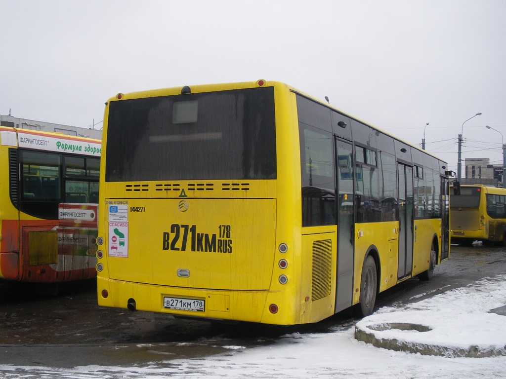 Санкт-Петербург, Golden Dragon XML6125CR № В 271 КМ 178