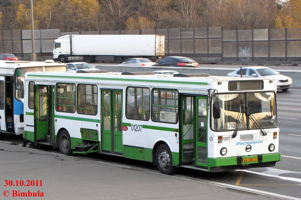 Moskva, LiAZ-5256.25 č. 01207