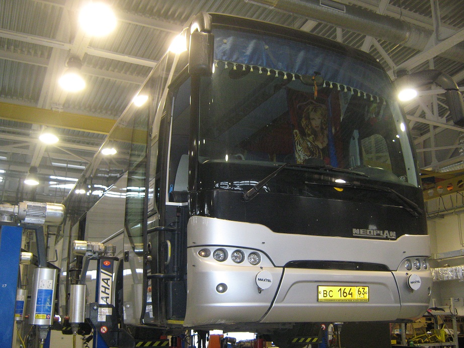 Самарская область, Neoplan P21 N2216SHD Tourliner SHD № ВС 164 63