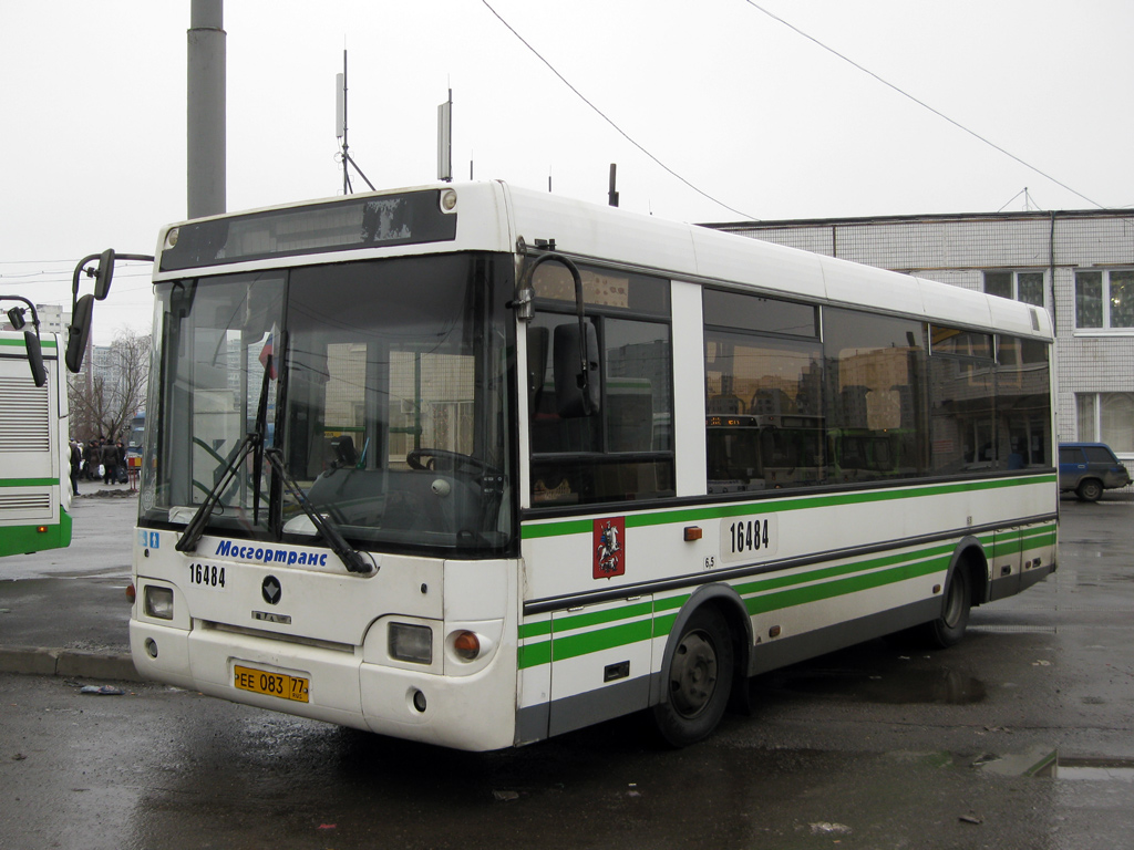 Moskau, PAZ-3237-01 Nr. 16484