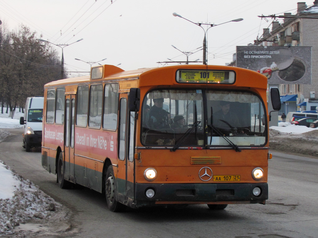 Чувашия, Mercedes-Benz O305 № 164