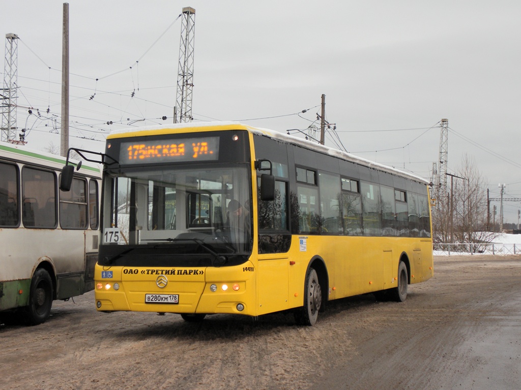 Санкт-Петербург, Golden Dragon XML6125CR № В 280 КМ 178