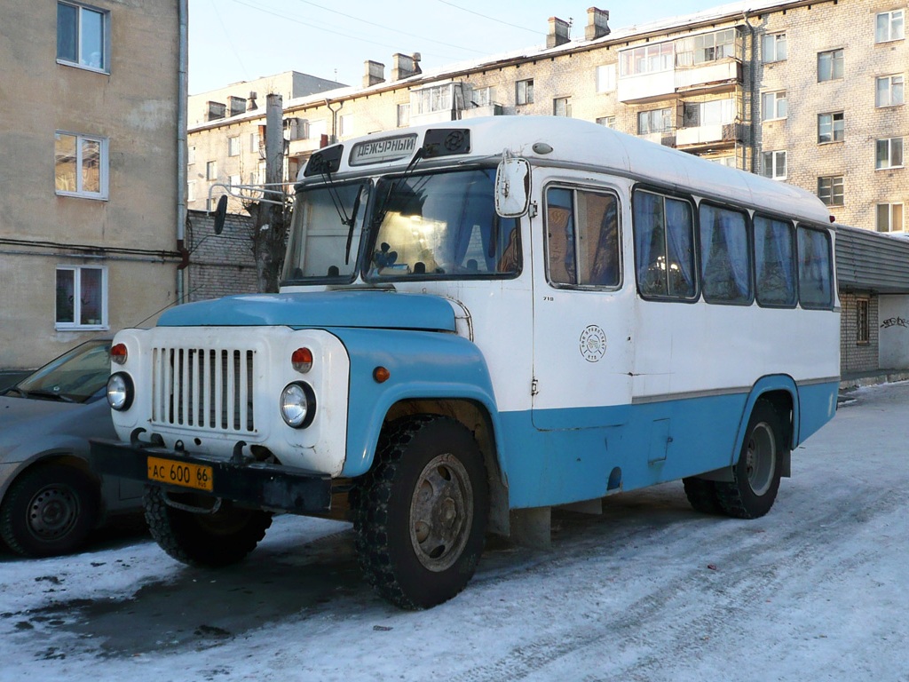 Свердловская область, КАвЗ-3270 № 719