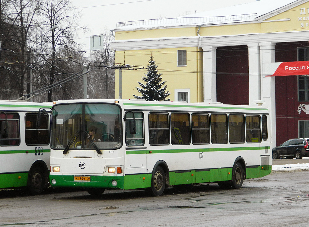 Yaroslavl region, LiAZ-5256.36-01 № 137