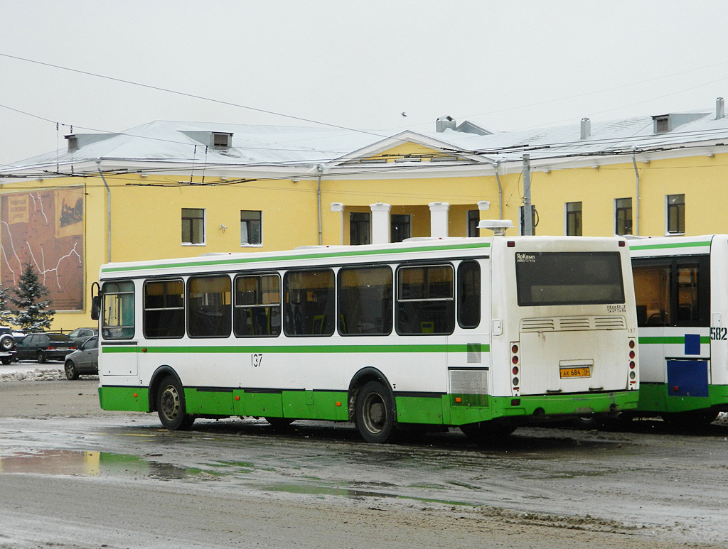 Yaroslavl region, LiAZ-5256.36-01 # 137