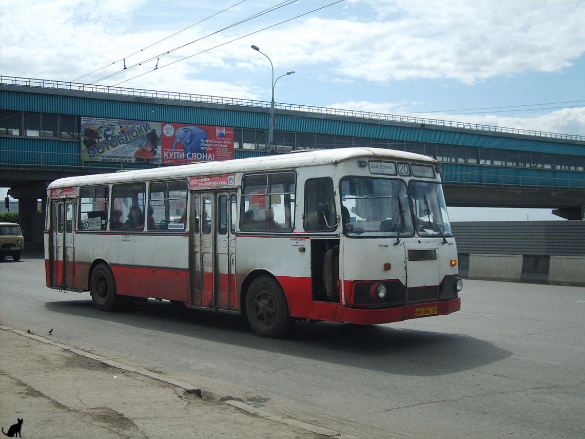 Novosibirsk region, LiAZ-677M № 4147