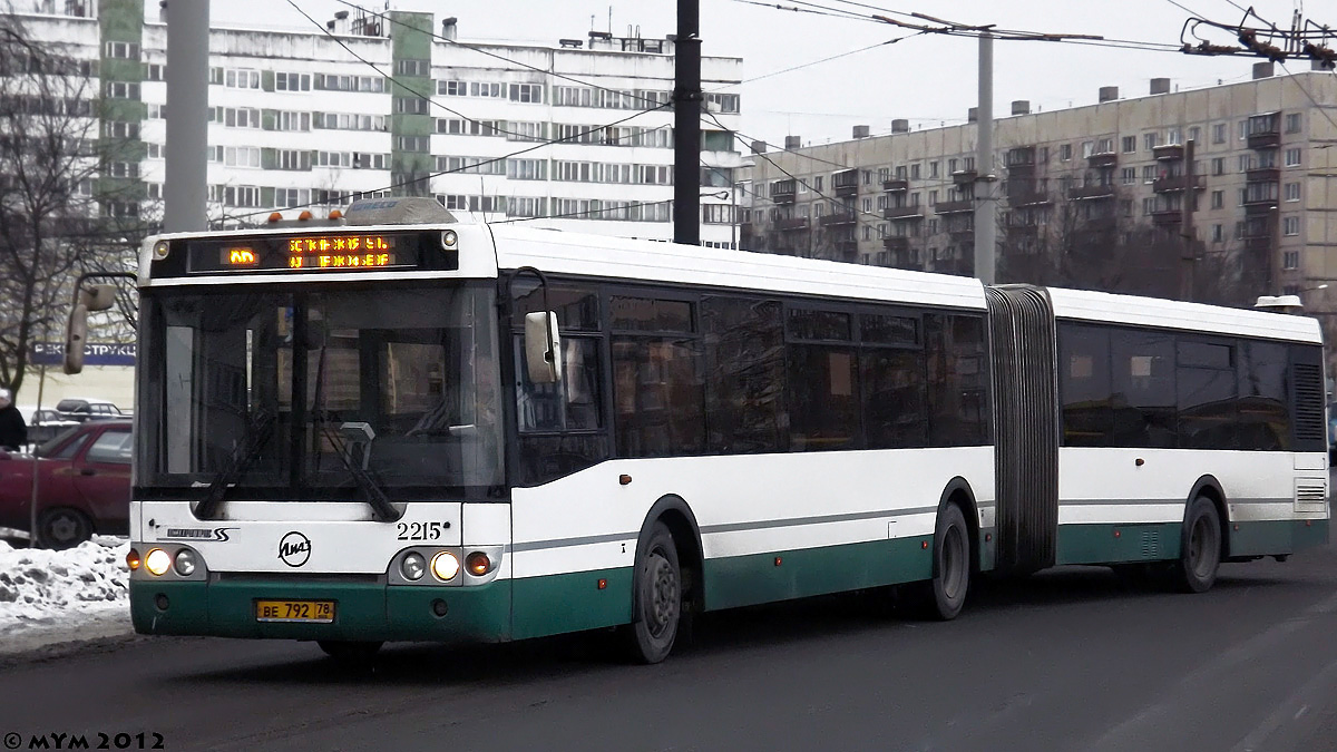 Sankt Petersburg, LiAZ-6213.20 Nr 2215