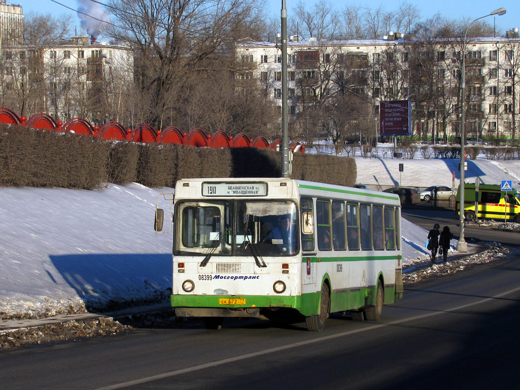 Москва, ЛиАЗ-5256.25 № 08399