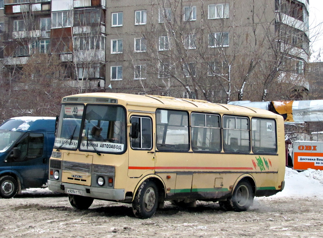 Nizhegorodskaya region, PAZ-32054 # А 909 АТ 152