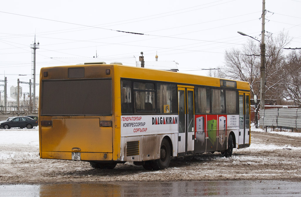 Карагандинская область, Mercedes-Benz O405 № M 052 BP