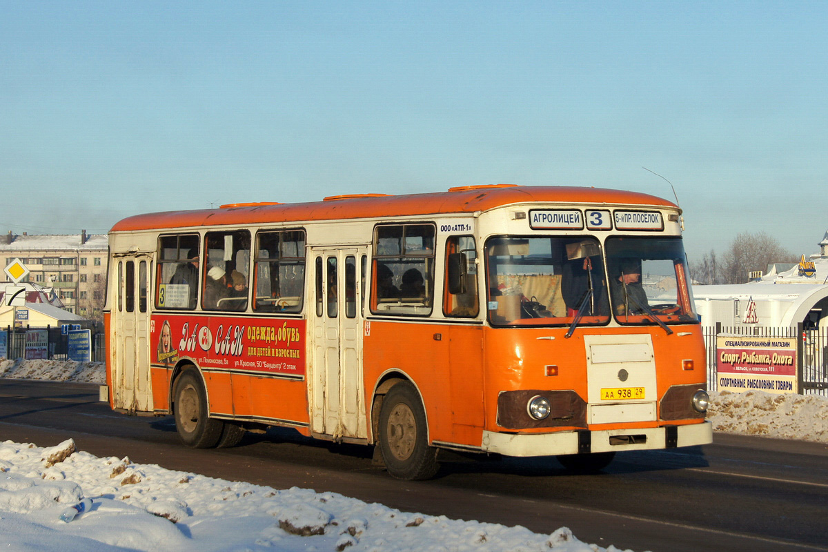 Arkhangelsk region, LiAZ-677M # АА 938 29