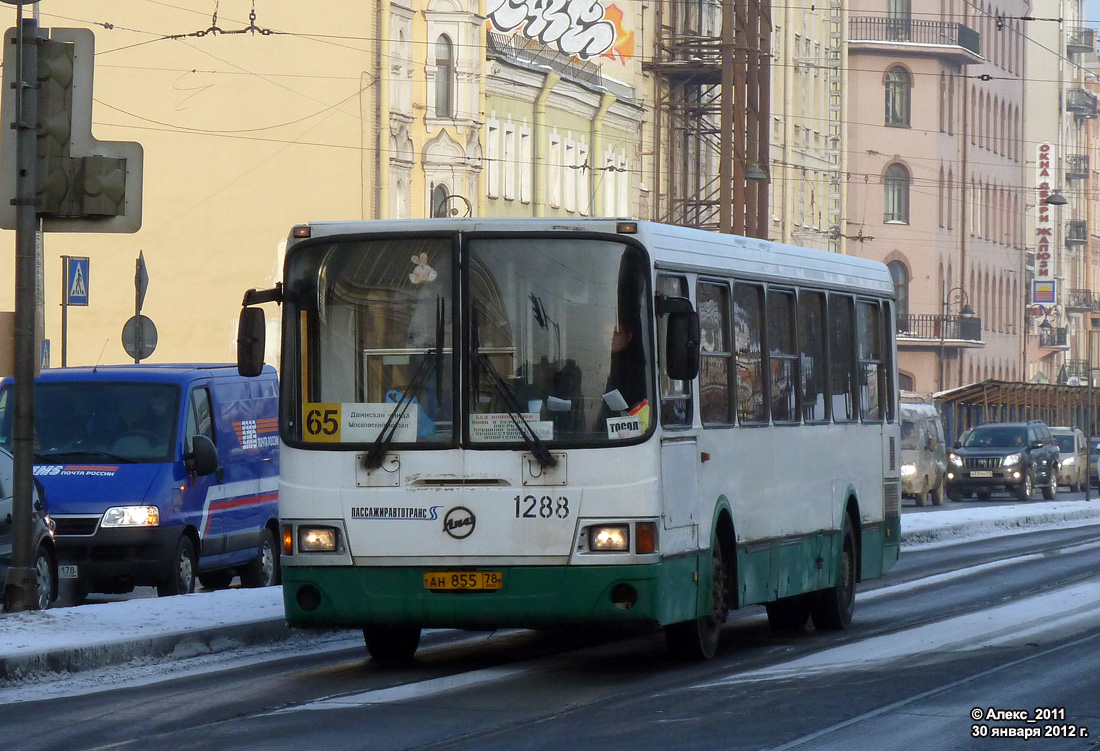 Sankt Peterburgas, LiAZ-5256.25 Nr. 1288