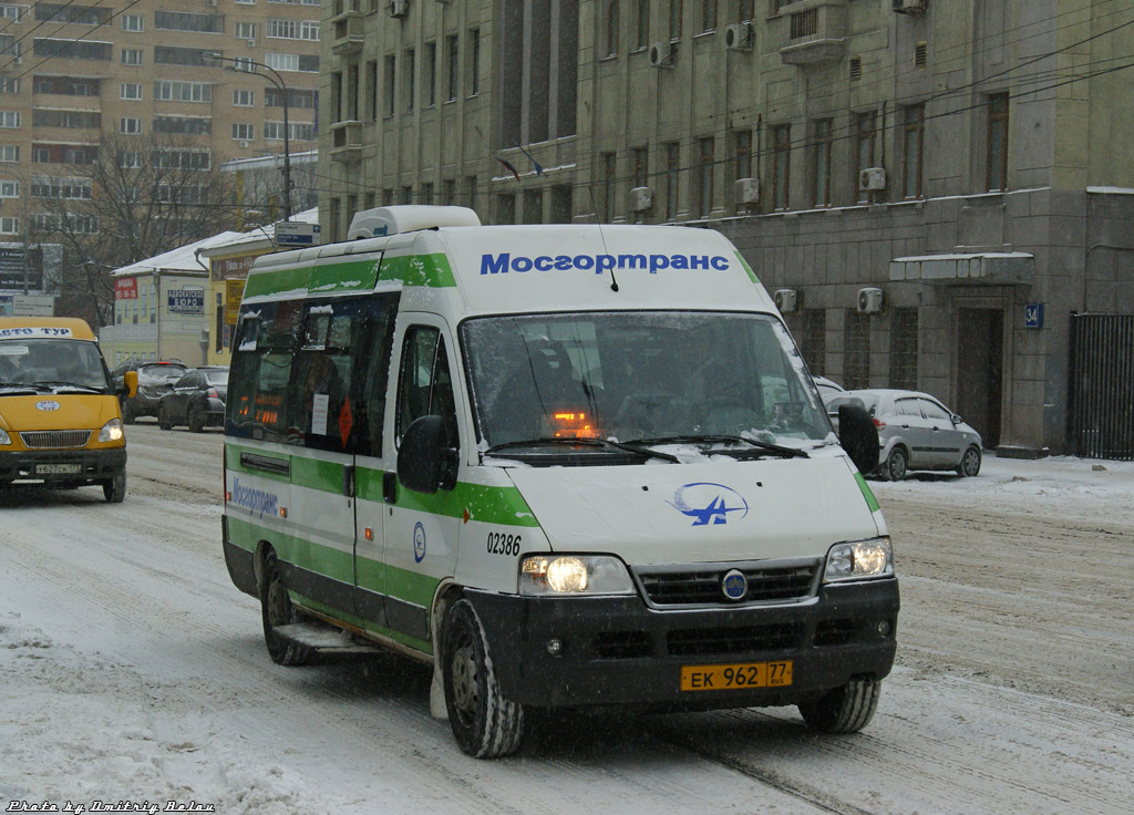 Moskva, FIAT Ducato 244 CSMMC-RLL, -RTL č. 02386