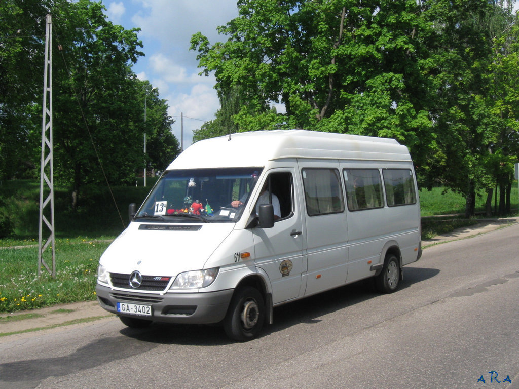 Lettland, Mercedes-Benz Sprinter W904 411CDI Nr. 611