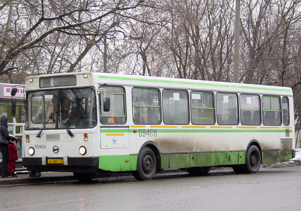 Moskva, LiAZ-5256.25 č. 09468