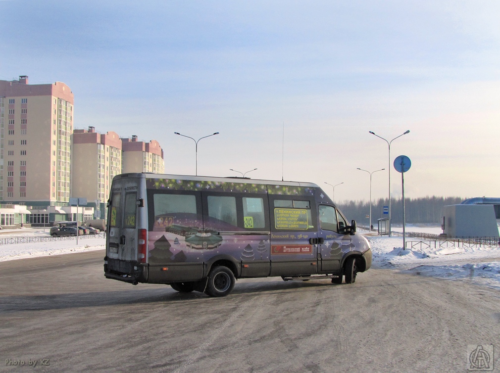 Petrohrad, Nizhegorodets-2227UT (IVECO Daily) č. 019