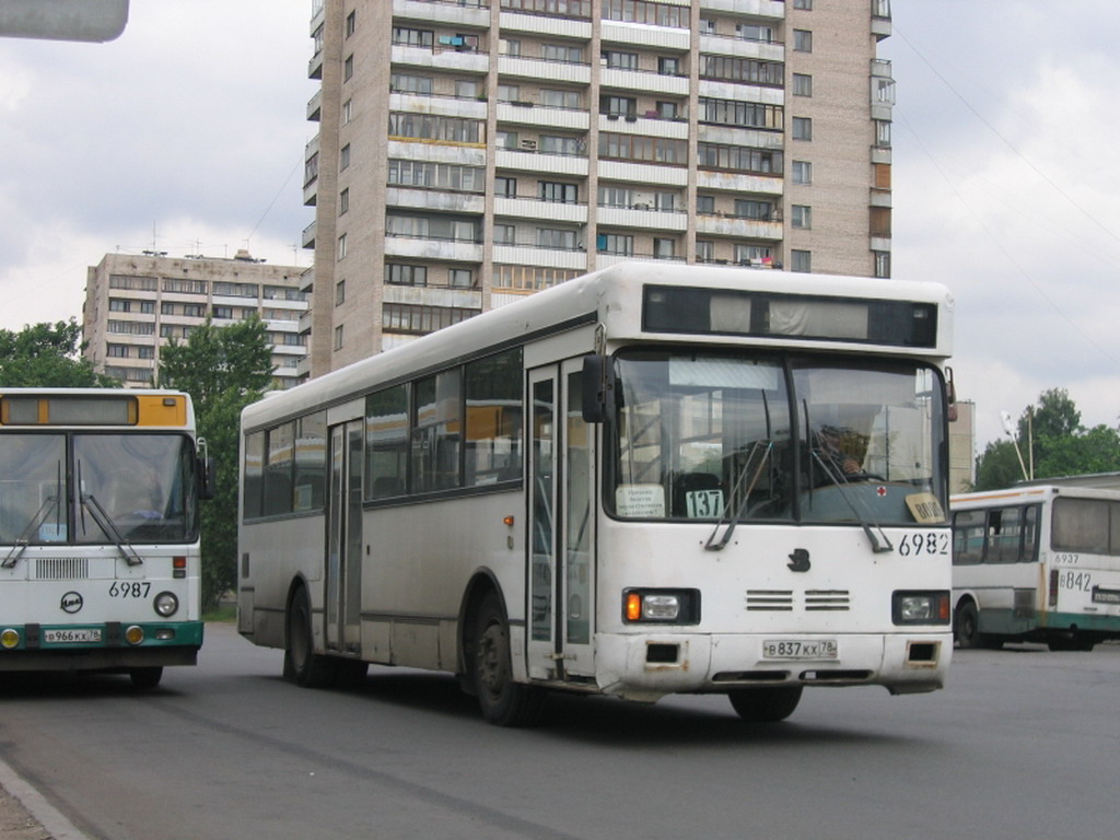 Санкт-Петербург, Волжанин-5270.10 № 6982