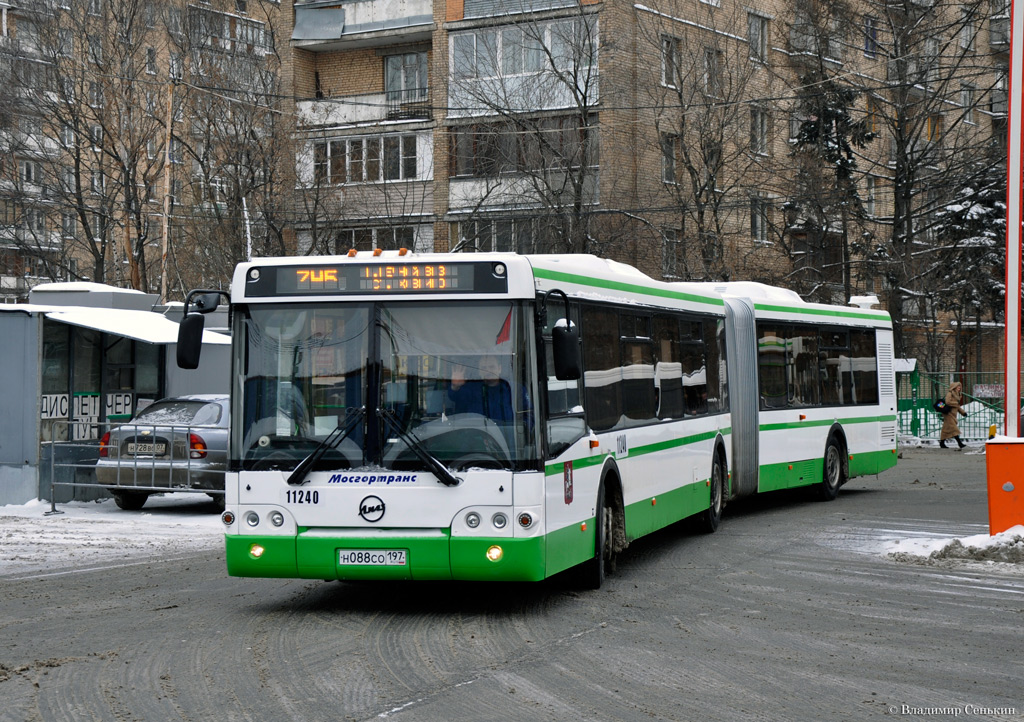 Москва, ЛиАЗ-6213.21 № 11240