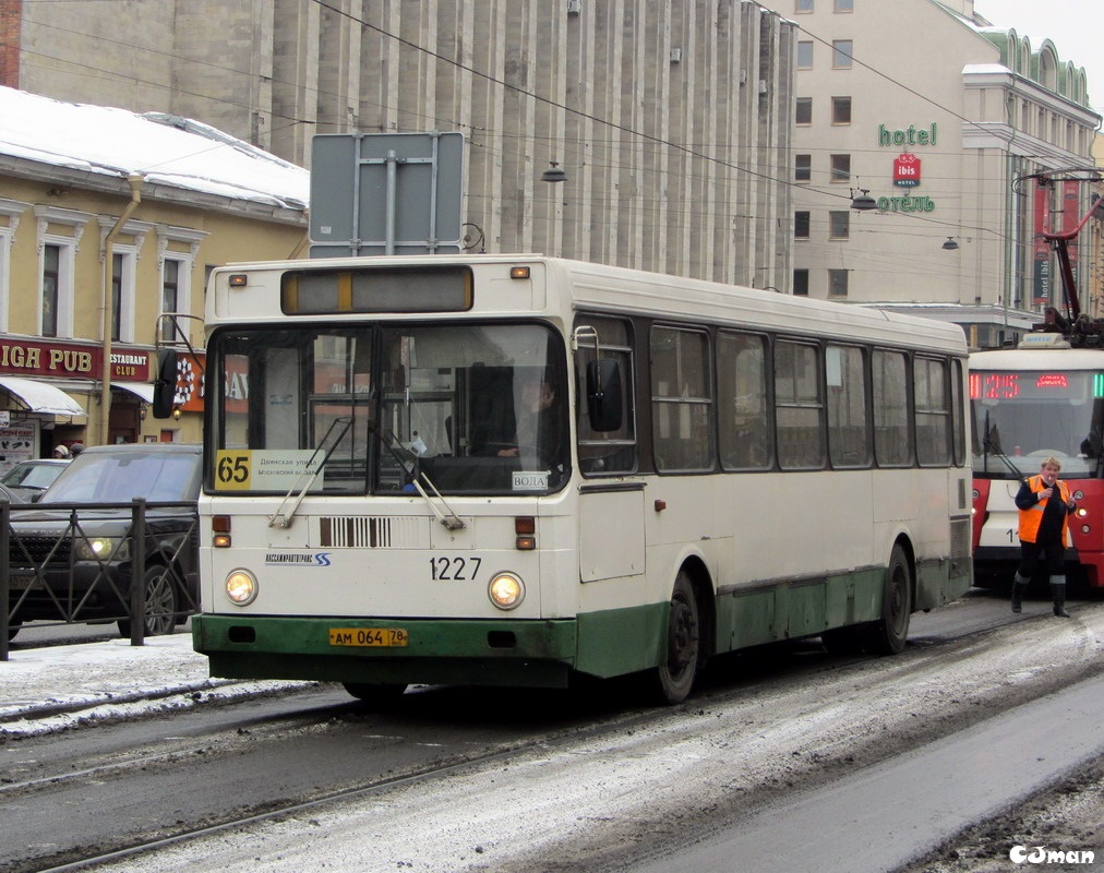 Санкт-Петербург, ЛиАЗ-5256.25 № 1227