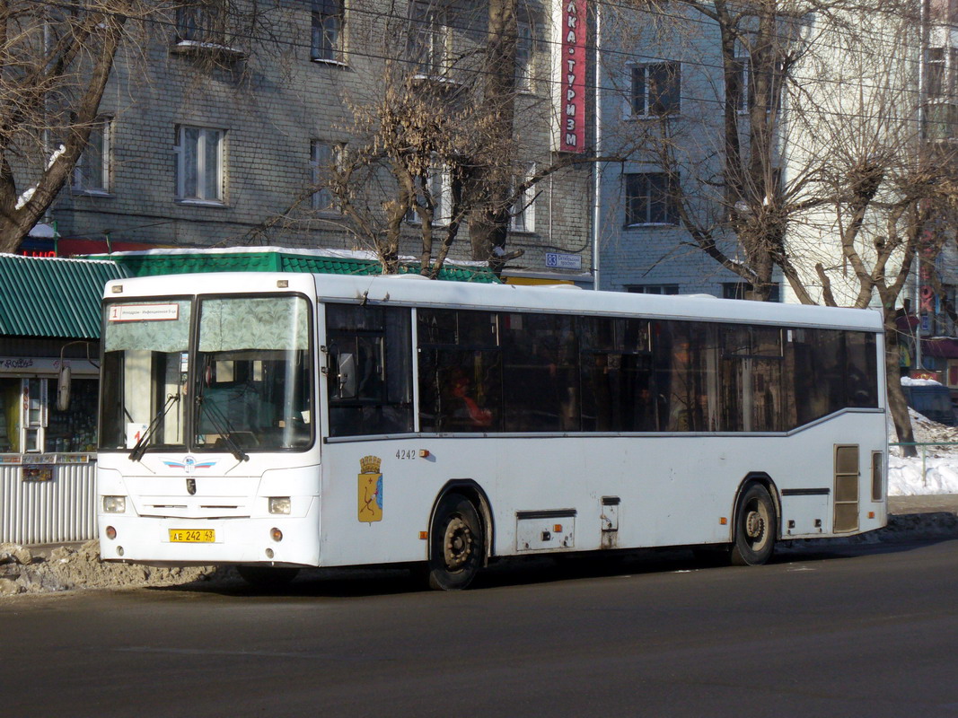 Obwód kirowski, NefAZ-5299-10-15 Nr АЕ 242 43