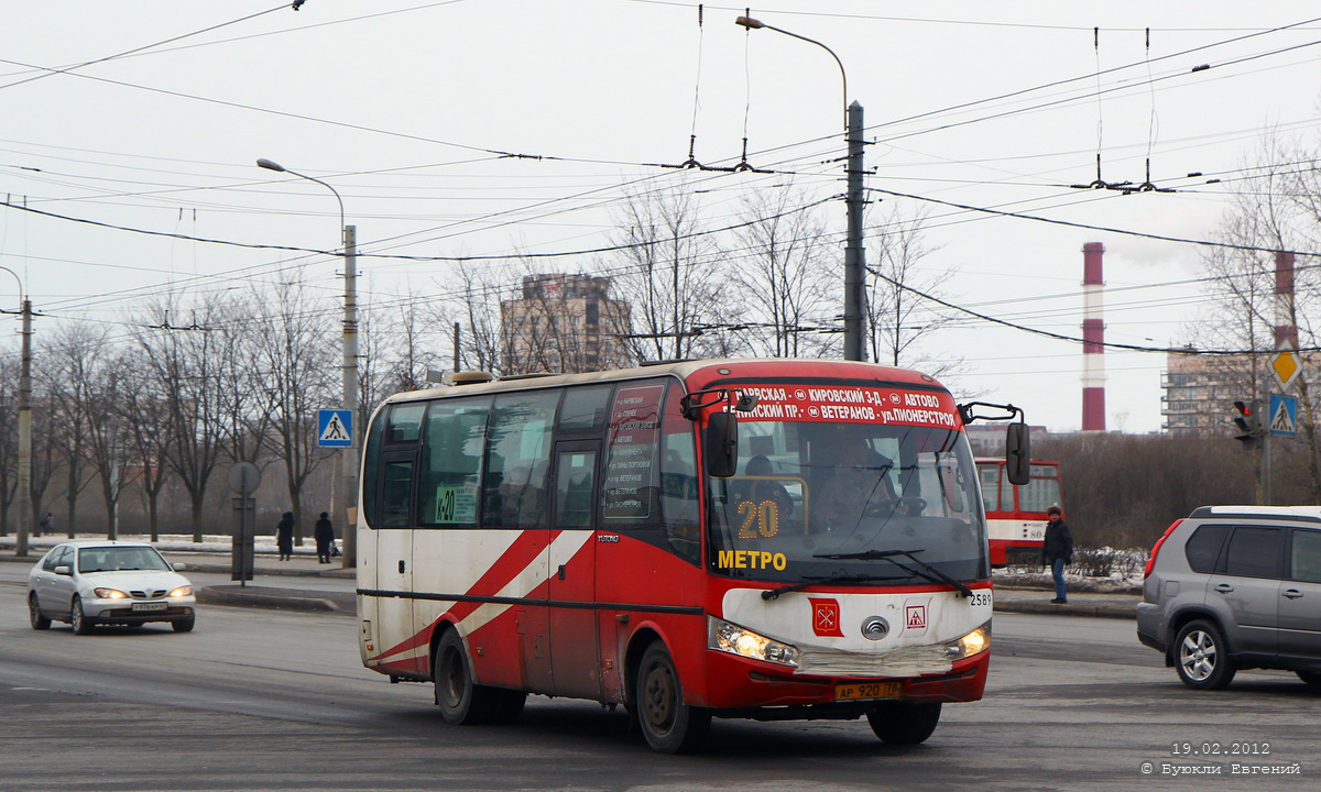 Санкт-Петербург, Yutong ZK6737D № n589