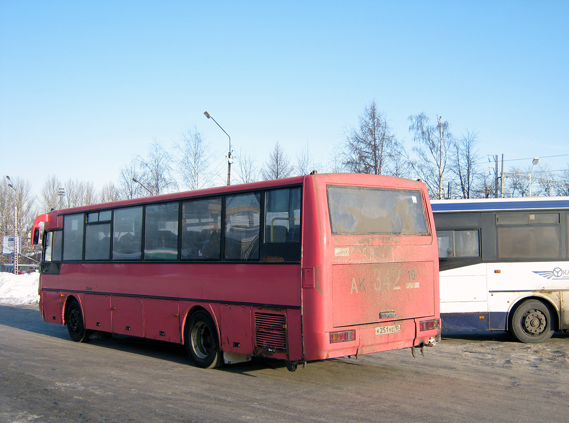 Карелия, КАвЗ-4238-02 № К 251 УС 10