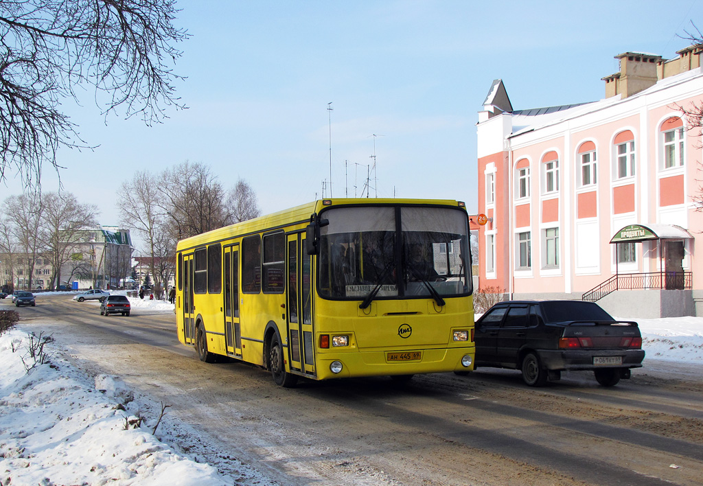 Тверская область, ЛиАЗ-5256.36 № АН 445 69