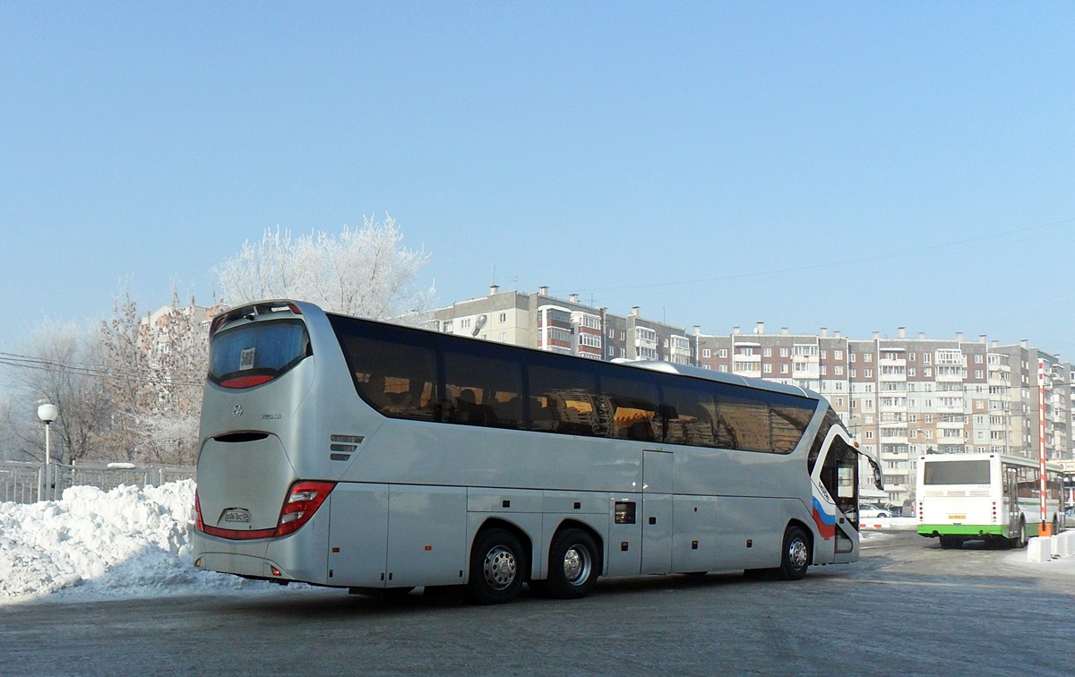 Красноярский край, Shuchi YTK6140H № Е 067 ВС 124