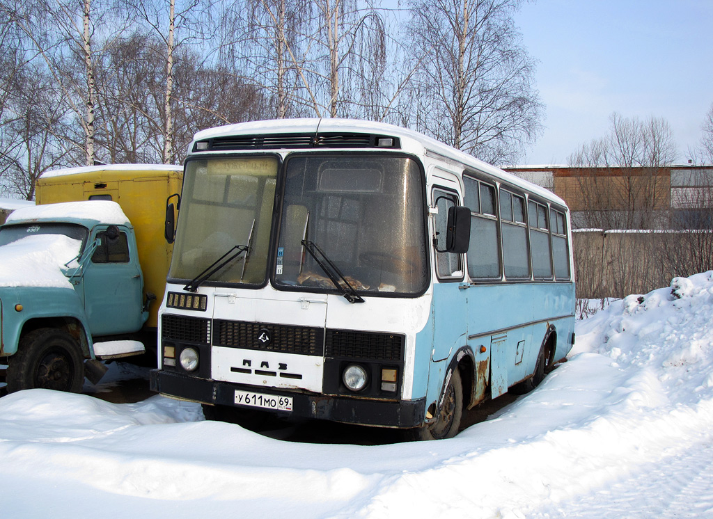 Тверская область, ПАЗ-3205 (00) № У 611 МО 69; Тверская область — Нерабочие машины