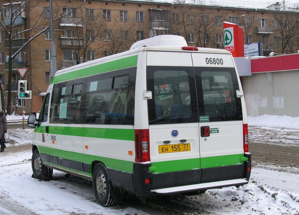 Moskva, FIAT Ducato 244 CSMMC-RLL, -RTL č. 06800