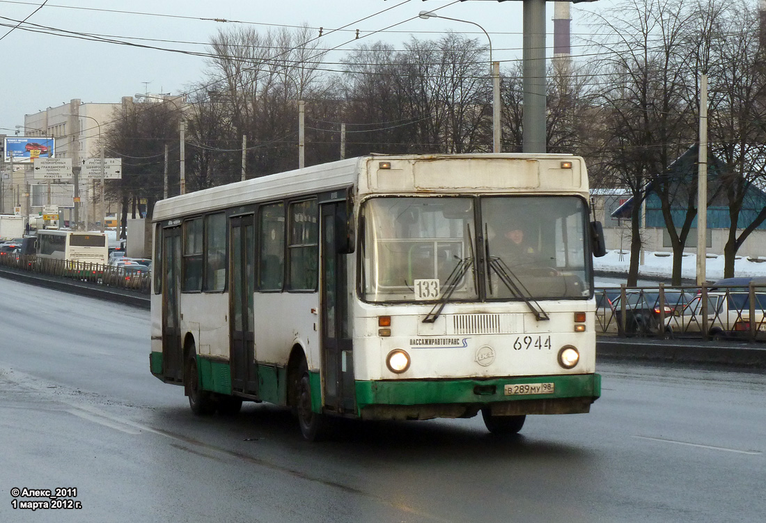 Санкт-Петербург, ЛиАЗ-5256.25 № 6944