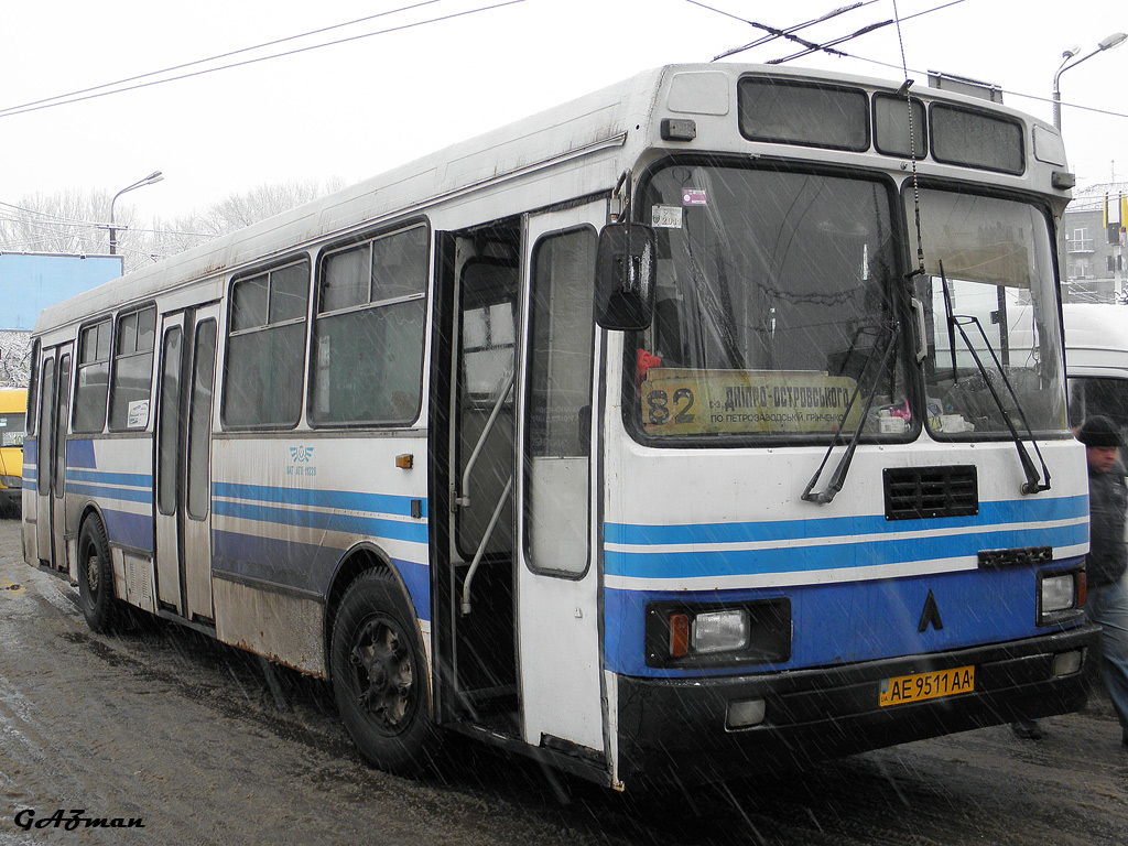 Dnepropetrovsk region, LAZ-52523 Nr. AE 9511 AA