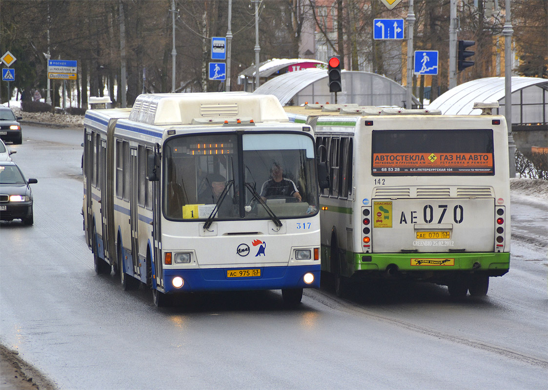 Новгородская область, ЛиАЗ-6212.70 № 317