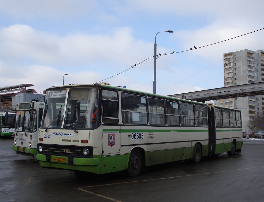 Москва, Ikarus 280.33M № 06505