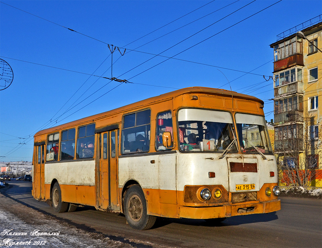 Мурманская область, ЛиАЗ-677М № 2215