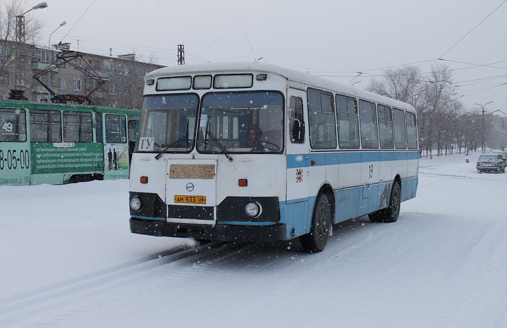 Оренбургская область, ЛиАЗ-677М (ТоАЗ) № 19