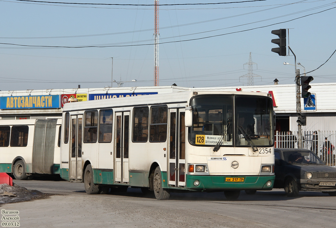 Санкт-Петербург, ЛиАЗ-5256.25 № 2354