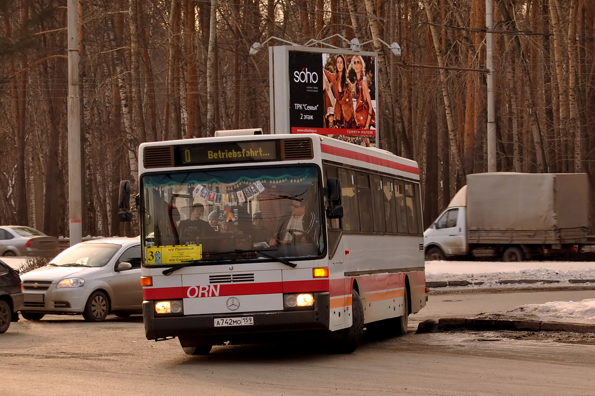 Perm region, Mercedes-Benz O407 # А 742 МО 159