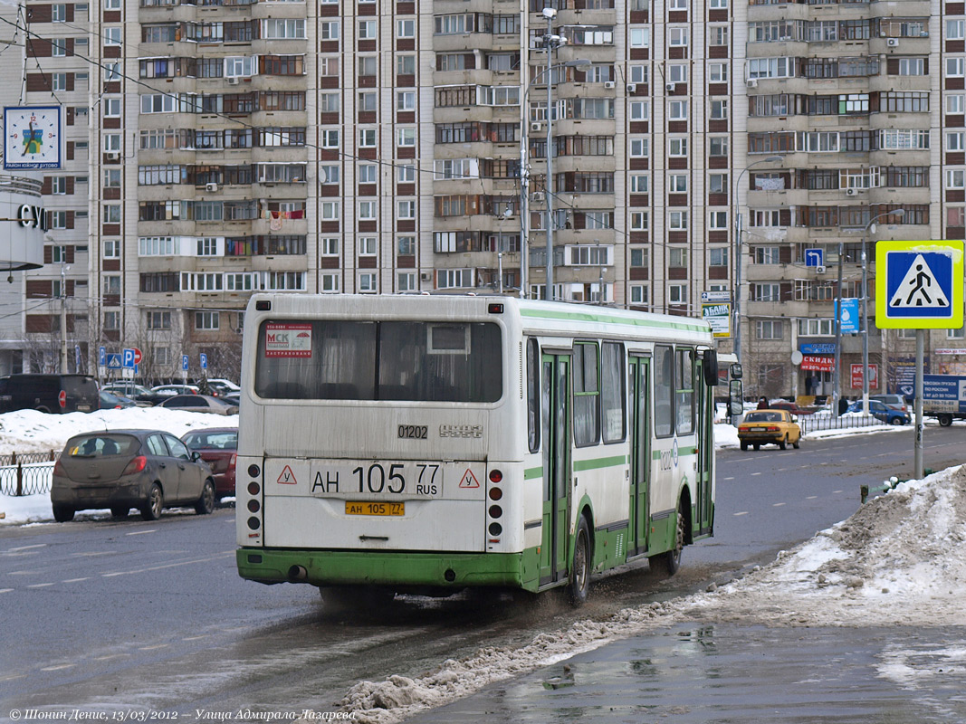 Москва, ЛиАЗ-5256.25 № 01202